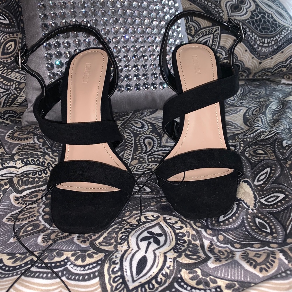 NWT Forever 21 square toe strappy heels